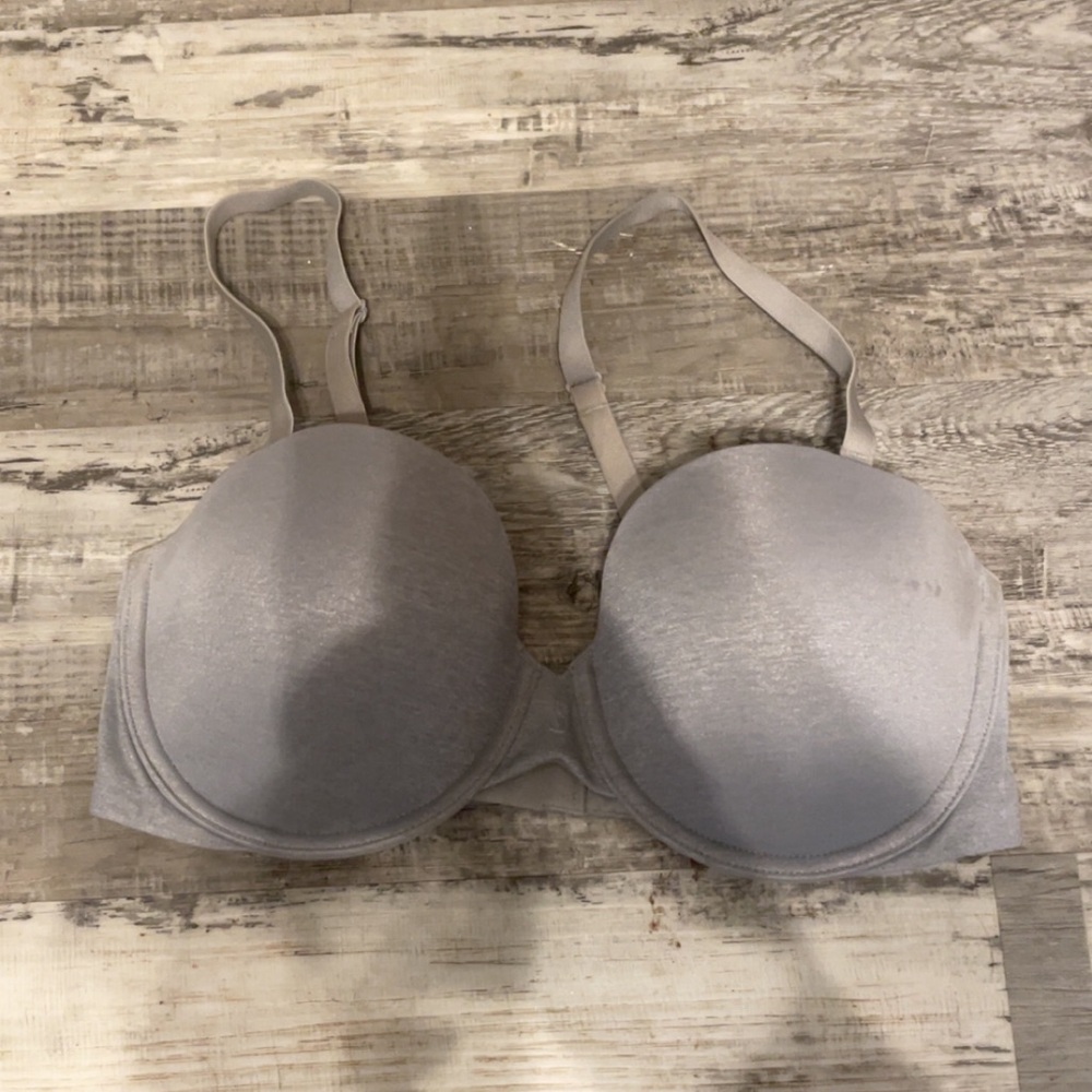 Very cute bra just doesn’t fit. 34D in excellent condition.